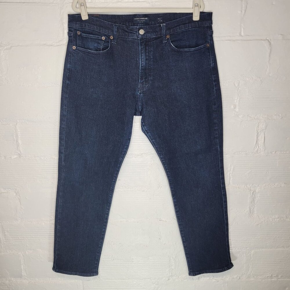 Lucky Brand Men's Size 38 x 30 Jeans 121 Slim Straight